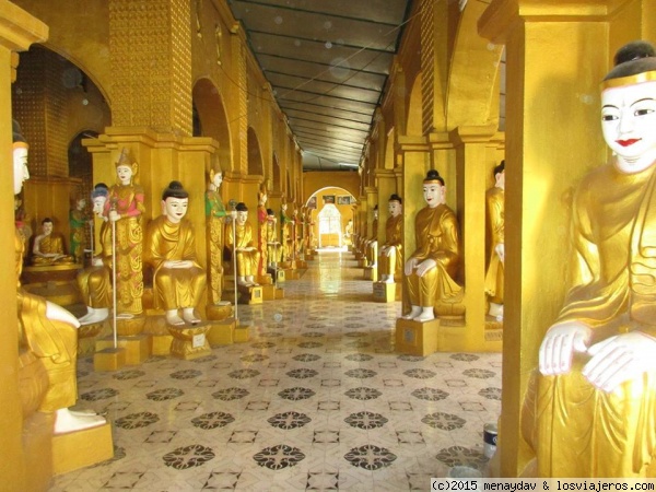 Amarapura
En este templo de Amarapura hay decenas de imágenes de Buda.
