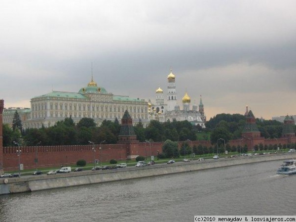 Vista de Kremlin
La vista del Kremlin desde uno de los puentes.
