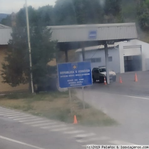 Frontera kosovar
Señal de bienvenida a Kosovo, en la frontera con Macedonia del Norte
