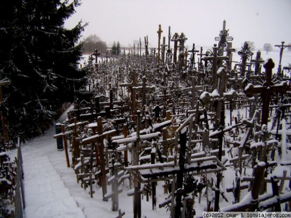 COLINA DE LAS CRUCES I
IMAGEN INVERNAL DE LA COLINA DE LAS CRUCES: LUGAR RELIGIOSO Y A LA VEZ FANTASMAGÓRICO
