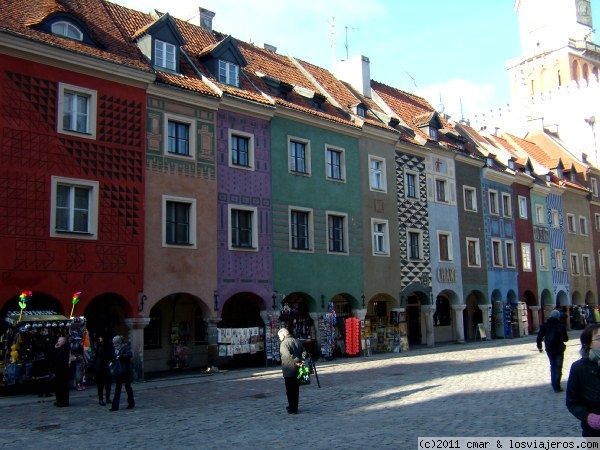 casas de Poznan
coquetas casas coloreadas en el centro de Poznan en cuyos bajos hay bonitos comercios
