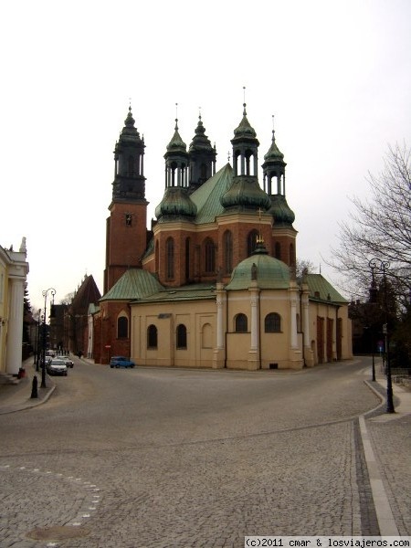 Catedral de Poznan
La Catedral de Poznan con sus altísimas torres se ubica en una pequeña isla del río que atraviesa la ciudad
