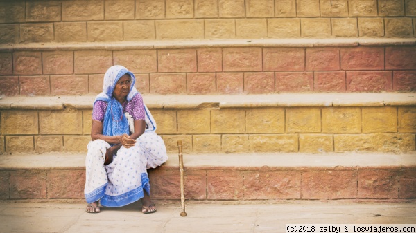 Varanasi
Foto tomada India.

[url=https://www.losviajeros.com/Blogs/c78-Diarios-India/b14979-Viaje-dias-por-India-Nepal-con-breve-escala-Abu-Dhabi.html] No te pierdas nuestro diario de viaje por [color=red]India. [/color] [/url]

[url=https://retratosviajeros.es] Más fotos en nuestra web [/url]
