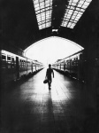 El viajero de Atocha
Estación de Atocha, Madrid, fotografía histórica, 1989, Jardín de Atocha