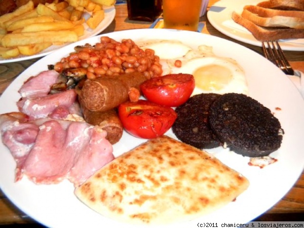 Desayuno escocés para cenar
Desayuno escocés para cenar en un pub de Thurso
