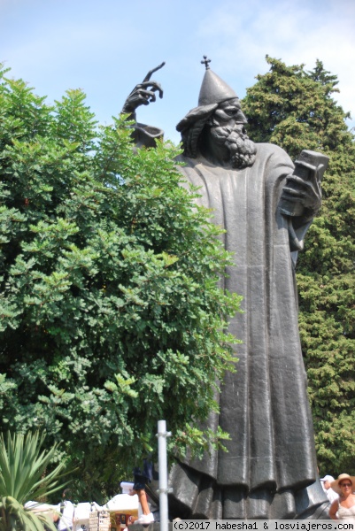 Gregorio de Nin, Split
Estatua de Gregorio de Nin (Grgur Ninski, de Ivan Meštrović, Split.
