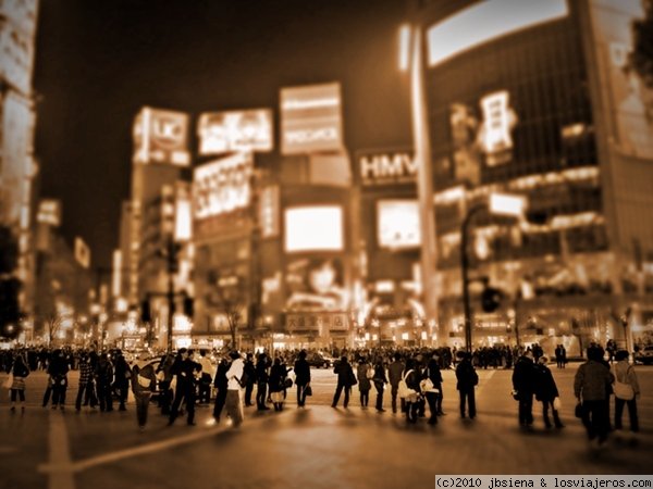 Shibuya
Vista nocturna en el famoso barrio de Shibuya en Tokyo.
