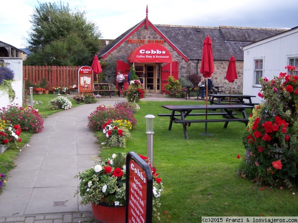 Relax II
Parada a tomar un café en este pub-jardin cerca del Loch Ness
