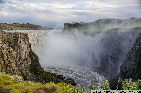 Dettifoss - Islandia
Dettifoss es la cascada más caudalosa de Europa

