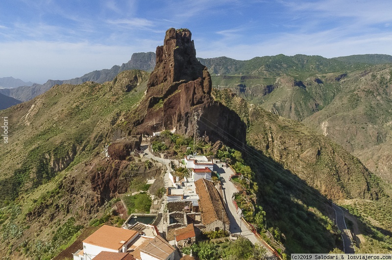 Viajar a  España: Alojamiento Gran Canaria - CUEVAS DEL REY O DEL GUAYRE (TEJEDA, GRAN CANARIA) (Alojamiento Gran Canaria)