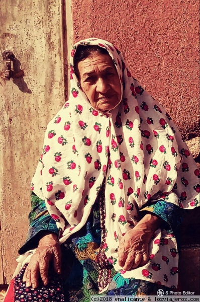 Mujer
Abyaneh. Un pueblo desgraciadamente cada vez más turístico (cobran la entrada) pero no algún encanto escondido
