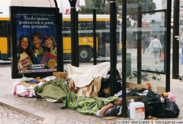 Un año en Grande...!!!
Cuando visitas una ciudad puedes encontrarte con situaciones ta irónicas como ésta. Unos 