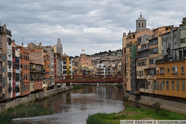 Girona. Riu Onyar
Tipica foto de Girona, con las casas coloridas al paso del Onyar
