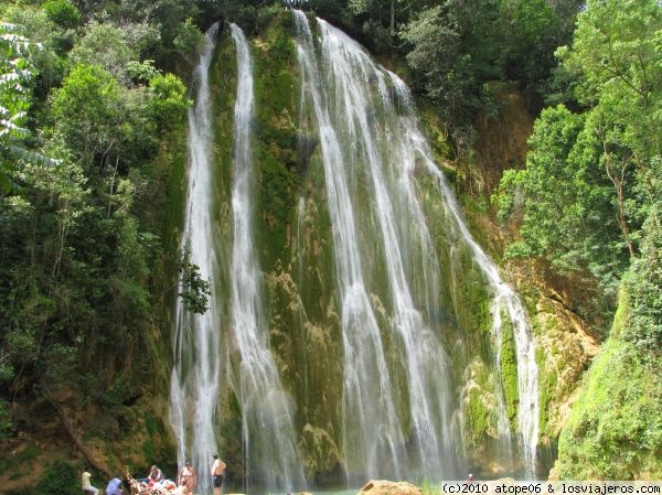 Foro de Ballenas Samana en Punta Cana y República Dominicana: Cascada del limón/samaná/caida