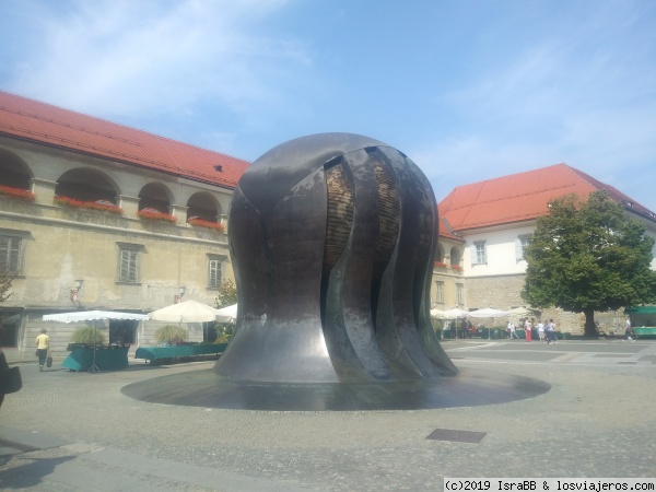 Maribor
Monumento a los soldados caidos

