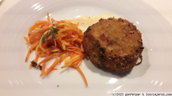 PASTEL DE MARISCOS - CRUCERO ANTHEM OF THE SEAS
PLATO DE LA ÚLTIMA CENA EN EL RESTAURANTE PRINCIPAL
