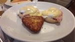 PLATO DE HUEVOS BENEDICTINE EN EL DESAYUNO DEL CRUCERO
PLATO, HUEVOS, BENEDICTINE, DESAYUNO, CRUCERO, SALADO, COMEDOR, PRINCIPAL, ALLURE, SEAS
