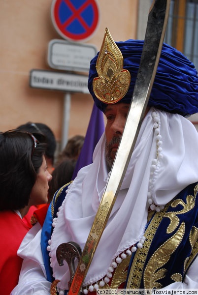 alfanje
En el mercado medieval de Avila puede encontrarse de todo, incluso un moro con un alfanje
