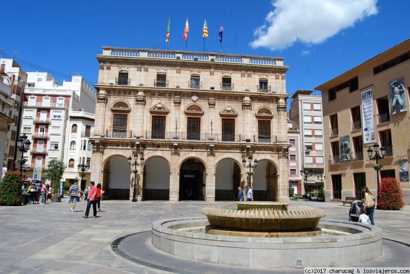 Castellón, procesiones y playa en Semana Santa