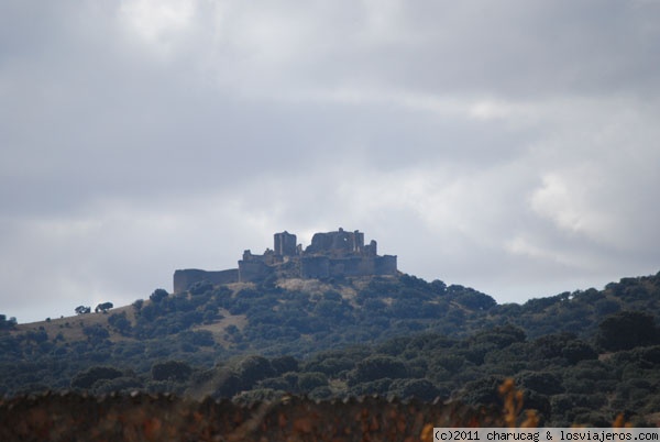 Castillo de Puebla de Almenara
Desde la carretera que une Saelices con Belmonte podemos divisar esta preciosa imagen de las ruinas de este castillo
