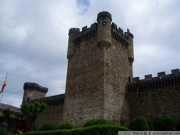 Castillo de Oropesa
Otra Alcazaba árabe en que la actualmente tiene su sede el Parador de Oropesa, no hay demasiado que ver pero es un buen lugar para hacer un alto y cerca está Lagartera
