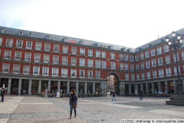 Plaza Mayor
Uno de los rincones de la Plaza Mayor de Madrid, justo la esquina que lleva al Palacio de Santa Cruz
