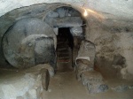 Capadocia, entrada a la cueva