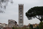 Torre románica
Italia Luca romanico