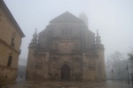 Úbeda bajo la niebla