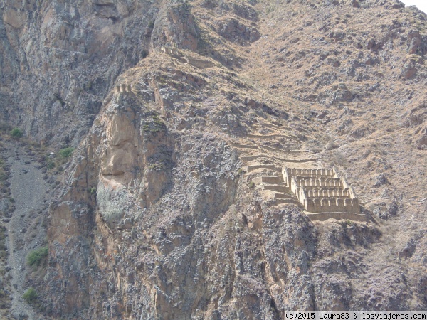 Ollantaytambo
Dicen que ahí se puede ver la cara de Viracocha...... si le echáis imaginación
