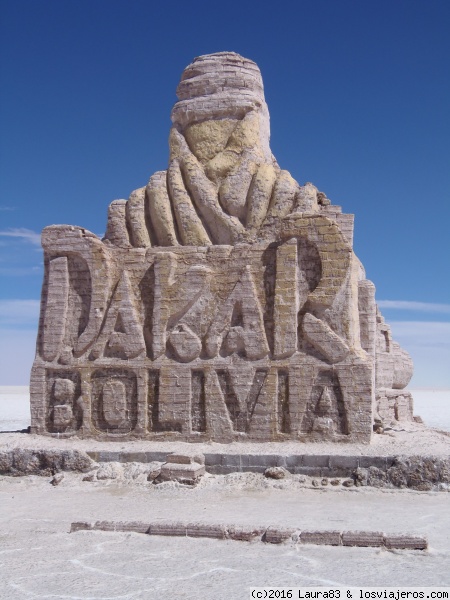 Salar de Uyuni
Aún no tengo claro si es o no buena idea hacer pasar el Dakar por aquí..... pero parece que a alguien si le gusta la idea
