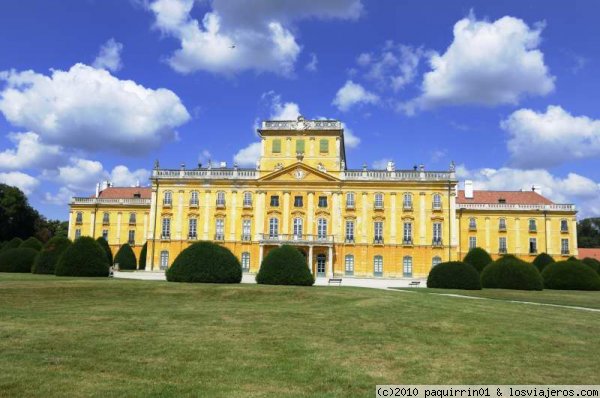 Palacio de Fertod
Impresionante Palacio en medio de Hungría
