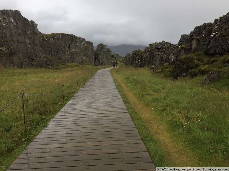 15 días maravillosos por Islandia - Blogs de Islandia - 3º Día, por el P.N Þingvellir, Geysir y Gulfoss (2)
