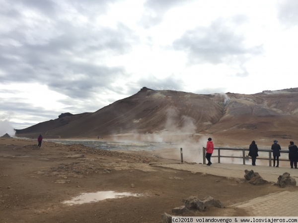 Namafjall y Hverir
Zona geotermal en el entorno del lago Myvatn, como si estuvieras en un lugar de ciencia ficción
