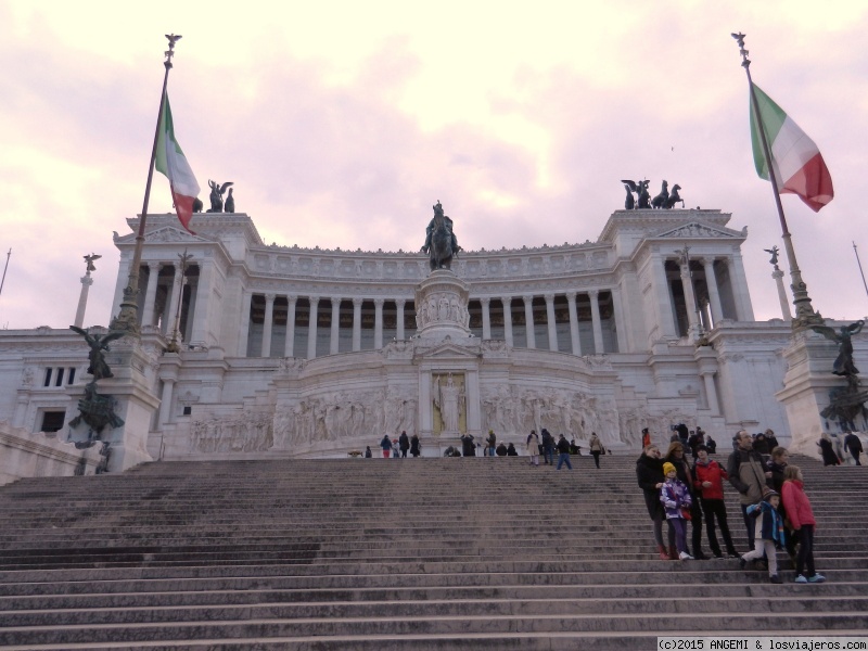 Viajar a  Italia: Pueblos Blancos - Monumento a Vittorio Emanuele II. Roma (Pueblos Blancos)