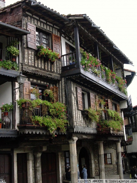 La Alberca (Salamanca)
casa típica situada en la plaza
