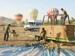 Trabajos de recogida después del viaje en globo