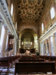 Interior de la Basílica de Santa María en Trastevere. Roma