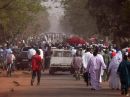 Gente de Burkina caminado
People of Burkina