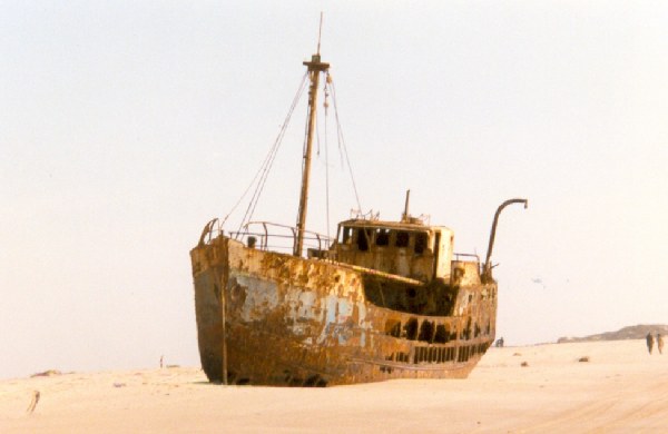 Espejismo o barco fantasma en el desierto - Mauritania