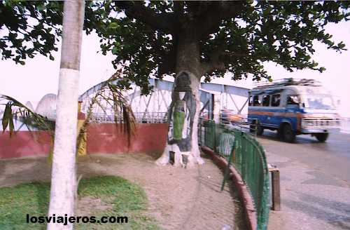 Puente de Faidherbe sobre el rio Senegal - St. Louis - Senegal
Bridge of Faidherbe over Senegal river - St Louis - Senegal