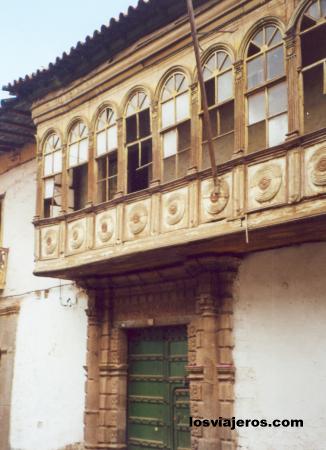 Balcony in Cuzco- Peru
Balcon en Cuzco - Peru