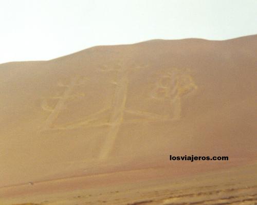 Candelabro en la bahia de Paracas - Peru