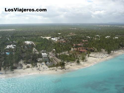 View of Puntacana from the Air- Dominican Republic
Vista aérea desde helicóptero de hoteles - Punta Cana - Dominicana Rep.