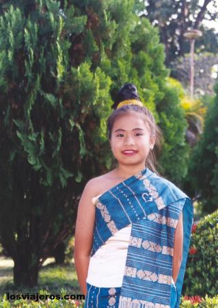 Traje típico de Laos.
Lao traditional Clothing - Laos