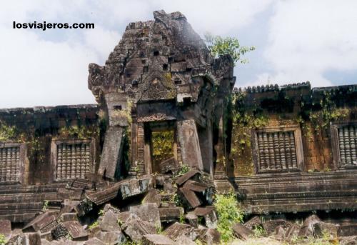 Angkorian temples of Laos - Wat Phu