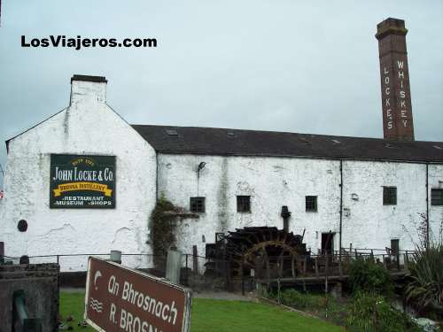 Destileria de Wiskey en el centro de Irlanda