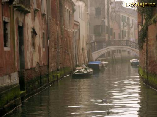 Canales de Venecia - Italia