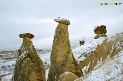 Fairy Chimneys - Cappadocia - Turkey
Chimeneas de las Hadas - Capadocia - Turquia